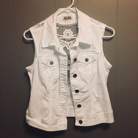 White Mudd Vest*SOLD* - Picture 2 of 6